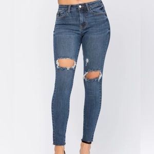 Judy Blue Mid Rise Skinny Fit